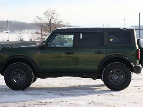 New 2025 Ford Bronco Badlands image 5