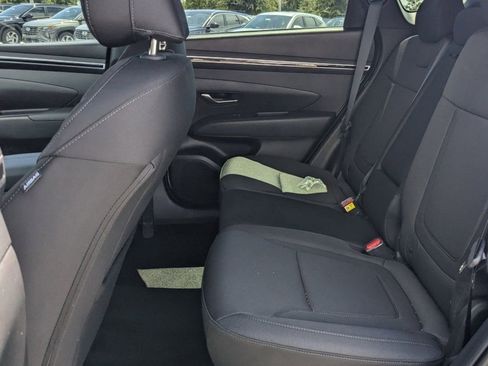 Used 2024 Hyundai Tucson SE image 12