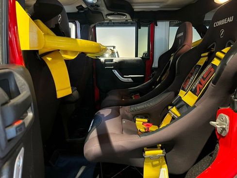 Used 2014 Jeep Wrangler Unlimited Rubicon w/ Max Tow Package image 26