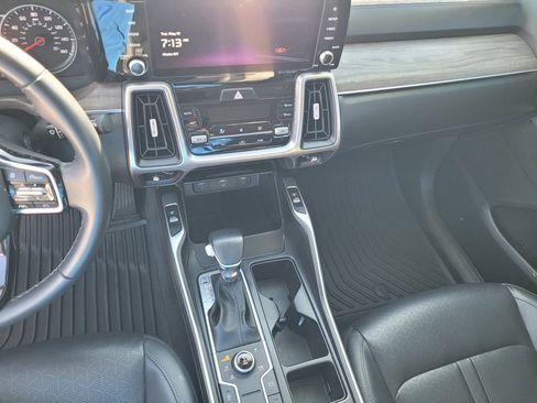 Used 2022 Kia Sorento S AWD/4WD image 20