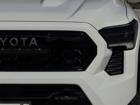 Used 2025 Toyota Tacoma TRD Pro image 8