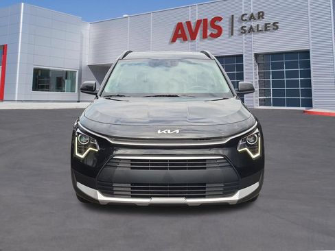 Used 2025 Kia Niro LX FWD image 2