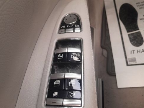 Used 2011 Mercedes-Benz S 550 image 9