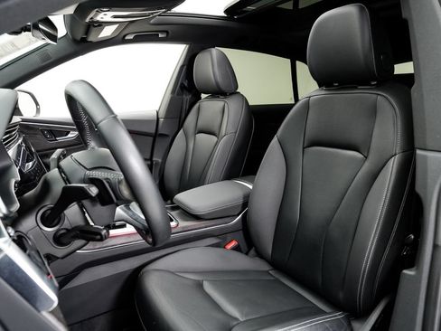 Used 2019 Audi Q8 Premium Plus AWD/4WD image 5
