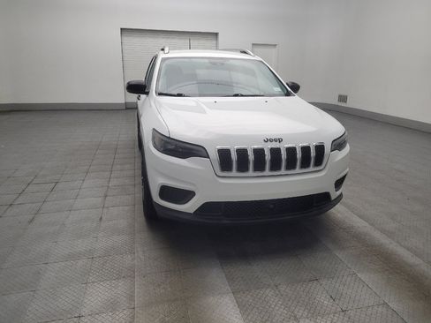 Used 2021 Jeep Cherokee Latitude FWD image 14