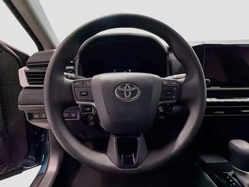 Used 2025 Toyota Camry LE FWD image 9