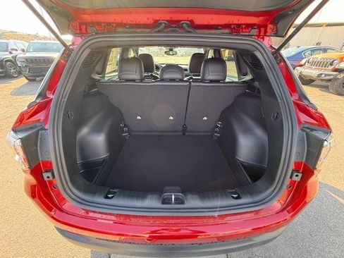 New 2026 Jeep Compass Latitude image 22