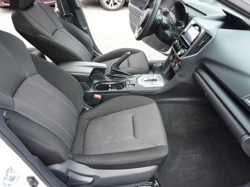 Used 2022 Subaru Impreza 2.0i Premium image 27