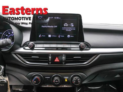 Used 2022 Kia Forte LXS w/ LXS Technology Package image 12