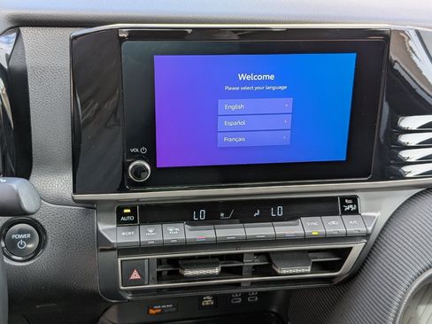 Used 2025 Toyota Camry SE FWD image 17