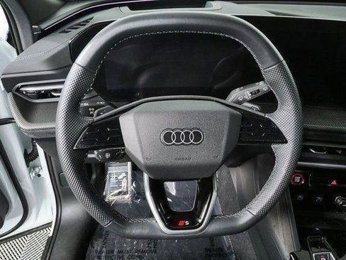 Used 2025 Audi SQ5 Premium Plus w/ Premium Plus Package AWD/4WD image 10