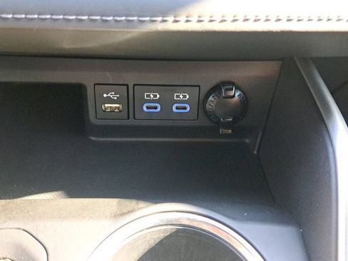Used 2022 Toyota Highlander XSE AWD/4WD image 19