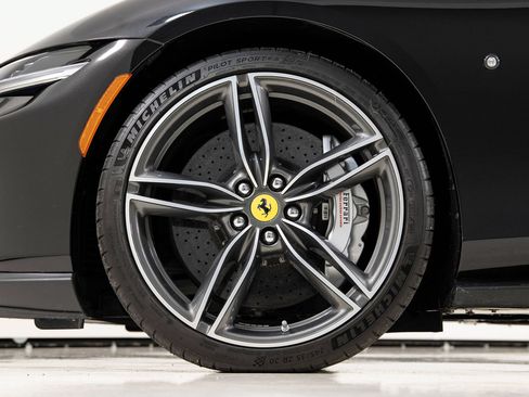 Certified 2022 Ferrari Roma RWD image 19
