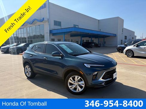 Used 2024 Buick Encore GX Preferred w/ Advanced Technology Package image 1