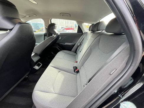 Used 2025 Kia K4 LXS image 24