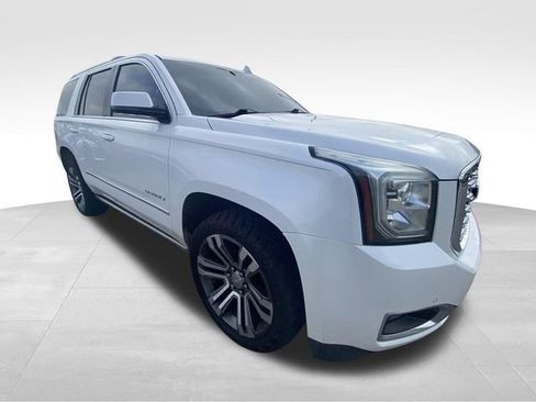 Used 2019 GMC Yukon Denali w/ Denali Ultimate Package AWD/4WD image 17