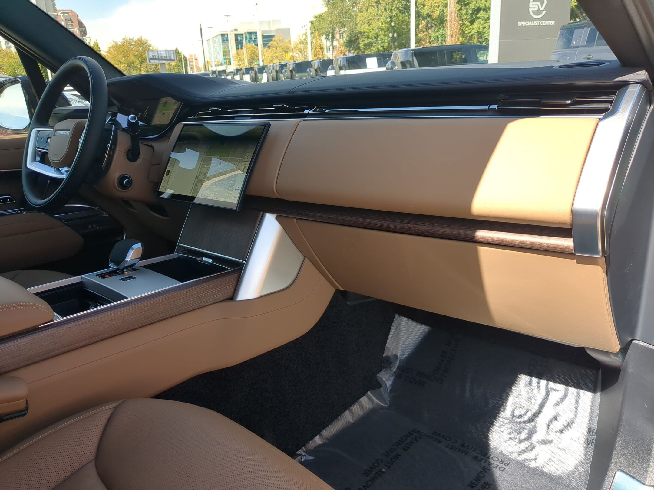 New 2026 Land Rover Range Rover SE AWD/4WD image 32