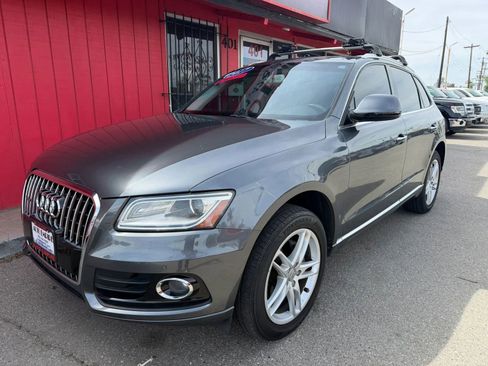 Used 2017 Audi Q5 2.0T Premium Plus w/ Technology Package image 2