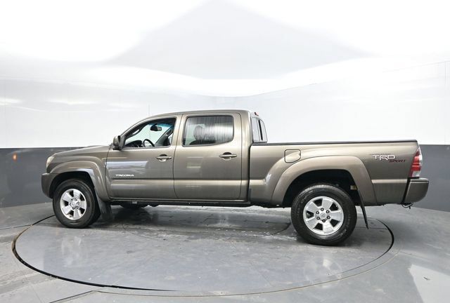 Used 2011 Toyota Tacoma 4x4 Double Cab w/ TRD Sport Pkg w/JBL Audio image 8