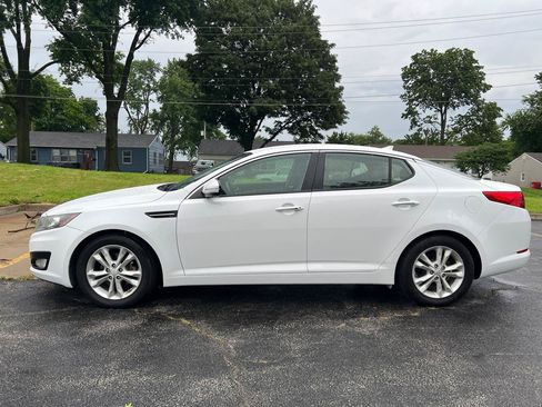 Used 2012 Kia Optima EX FWD image 2