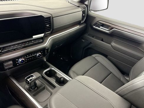 New 2026 GMC Sierra 1500 SLT w/ SLT Premium Package image 24