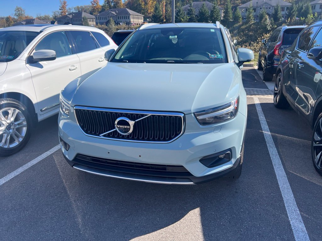 Used 2019 Volvo XC40 T5 Momentum AWD/4WD image 3