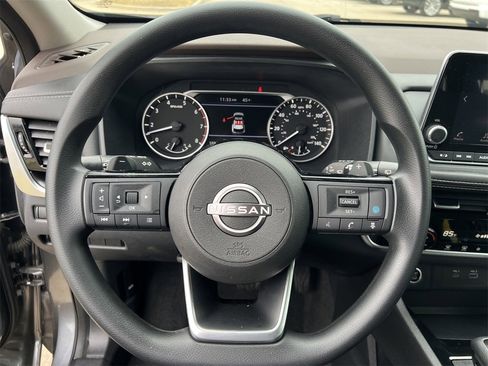 Certified 2023 Nissan Rogue SV image 10