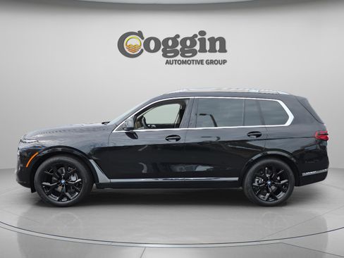 New 2026 BMW X7 xDrive40i w/ Premium Package image 3