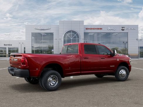 New 2026 RAM 3500 Laramie w/ Max Tow Package AWD/4WD image 4