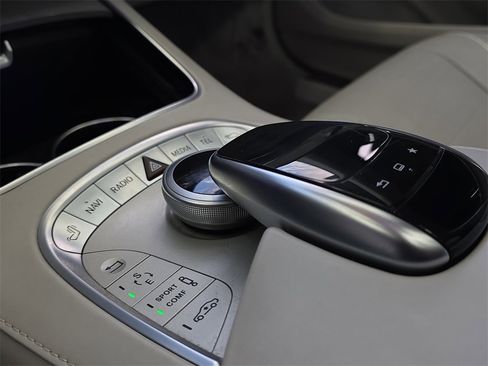 Used 2016 Mercedes-Benz S 550 Sedan image 21