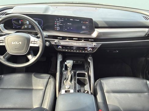 Used 2025 Kia Telluride S FWD image 18