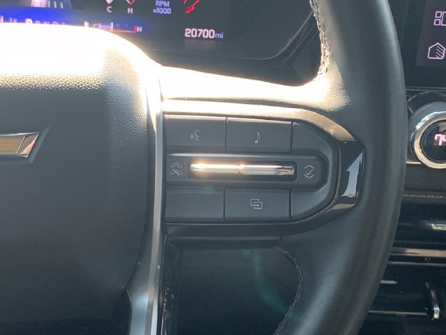 Used 2024 Chevrolet Colorado LT w/ LT Convenience Package RWD image 16