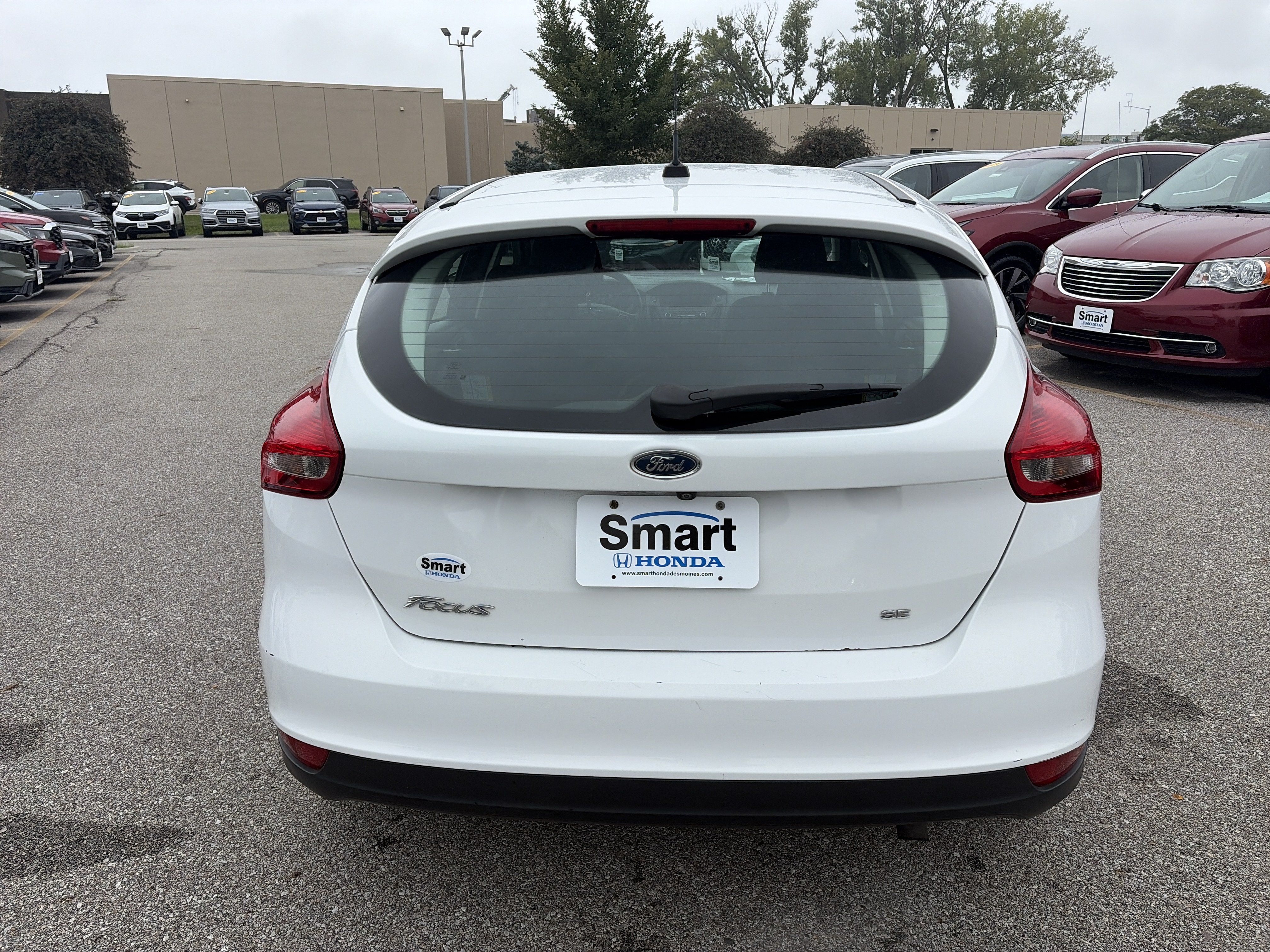 Used 2017 Ford Focus SE FWD image 6