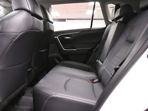 Used 2025 Toyota RAV4 XLE Premium AWD/4WD image 21