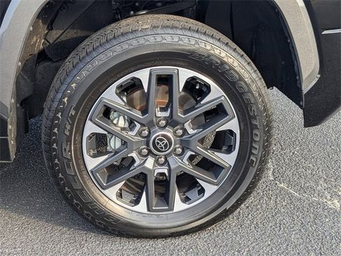 Used 2024 Toyota Tundra Limited image 13