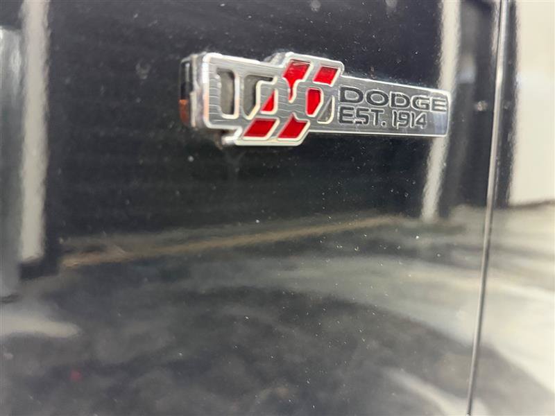 Used 2014 Dodge Challenger R/T RWD image 7