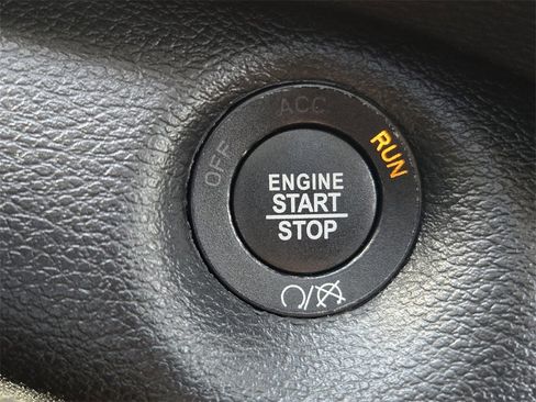 Used 2021 Jeep Cherokee Latitude Lux image 27