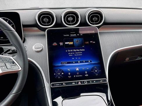 Used 2025 Mercedes-Benz C 300 Sedan image 8