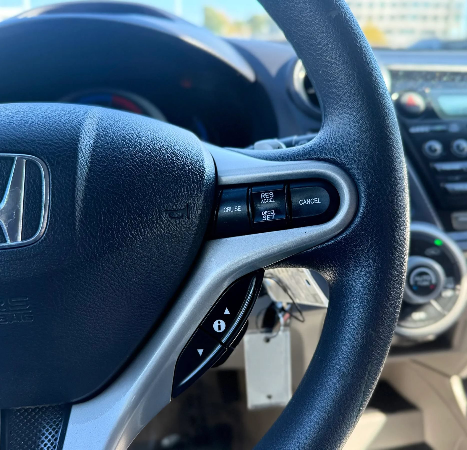 Used 2010 Honda Insight EX image 13