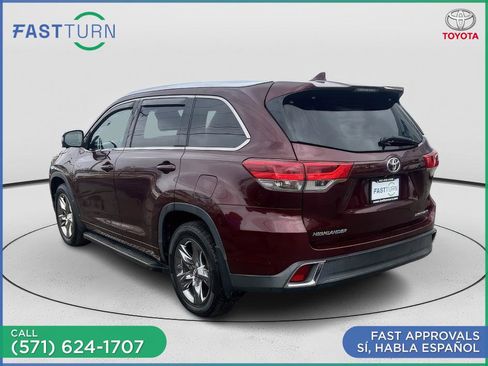 Used 2017 Toyota Highlander Limited Platinum image 9
