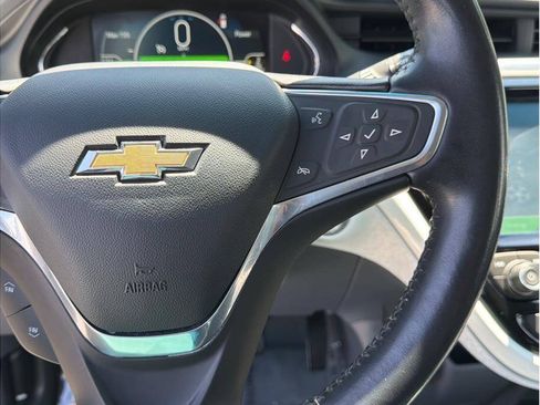 Used 2020 Chevrolet Bolt Premier w/ Infotainment Package FWD image 10