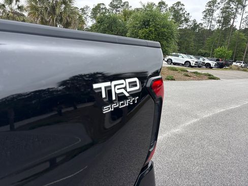 Used 2024 Toyota Tacoma TRD Sport AWD/4WD image 37