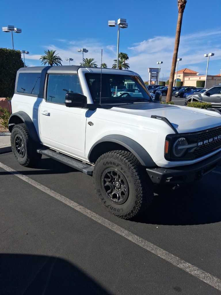 Used 2021 Ford Bronco Wildtrak AWD/4WD image 3