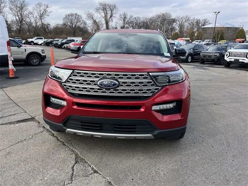 Used 2024 Ford Explorer Limited image 8
