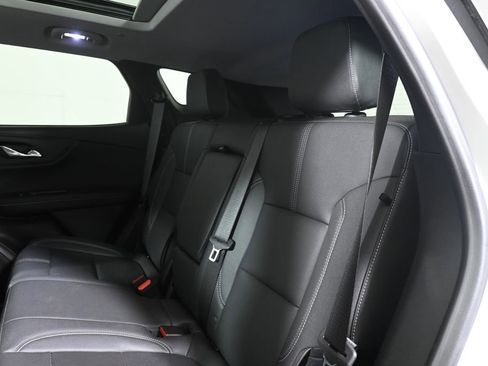 Used 2025 Chevrolet Blazer LT w/ Sound & Technology Package AWD/4WD image 6