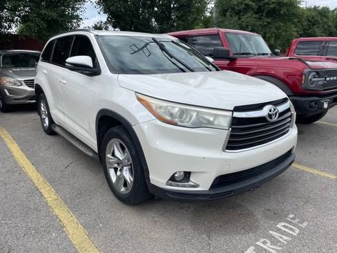 Used 2016 Toyota Highlander Limited FWD image 4