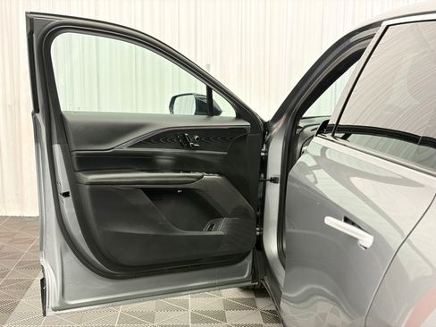 Used 2024 Cadillac Lyriq Luxury w/ LPO, Floor Liner Package AWD/4WD image 11