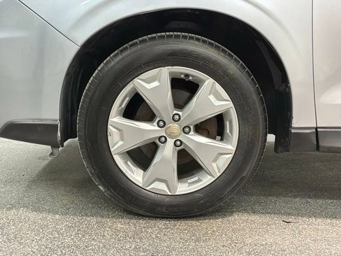 Used 2015 Subaru Forester 2.5i Limited AWD/4WD image 31