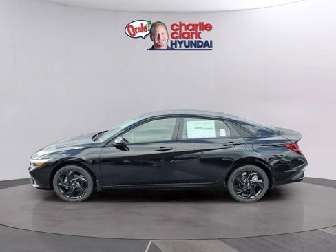 New 2026 Hyundai Elantra Sport FWD image 2