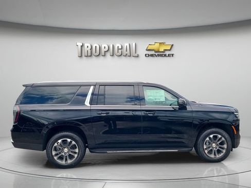 New 2026 Chevrolet Suburban LT w/ Comfort Package RWD image 6